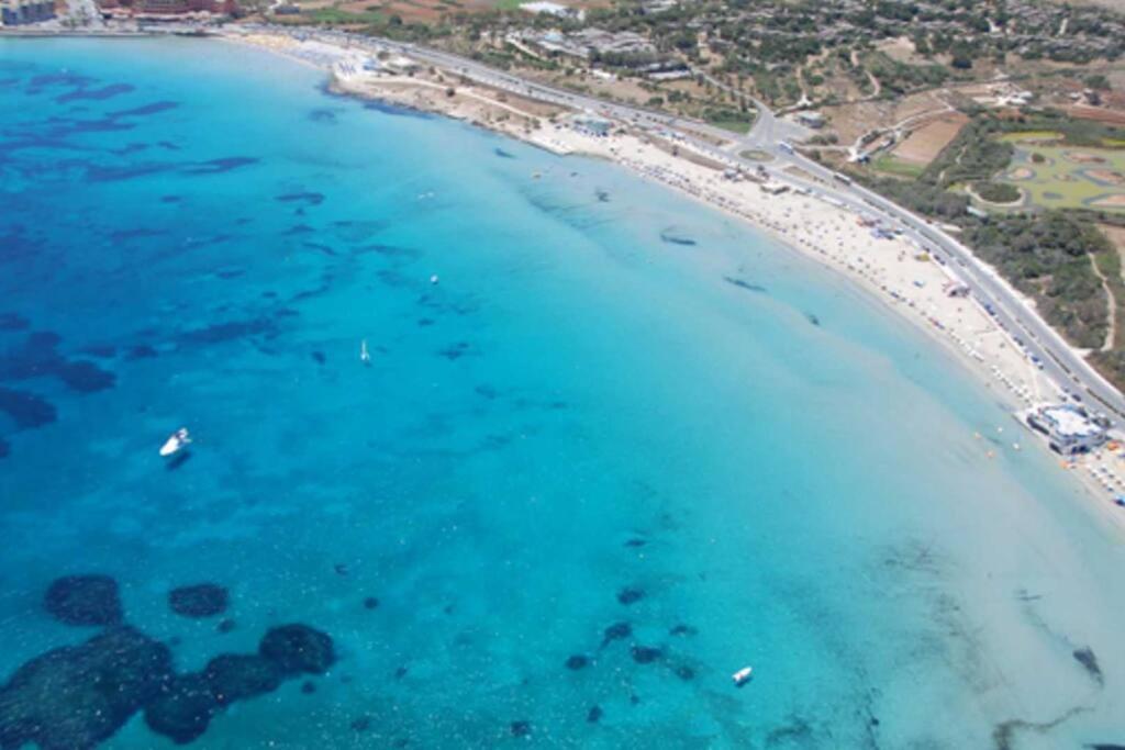 Seaside Serenity - A Lovely Apartment With Views Mellieħa Buitenkant foto