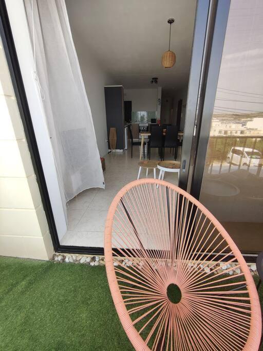 Seaside Serenity - A Lovely Apartment With Views Mellieħa Buitenkant foto